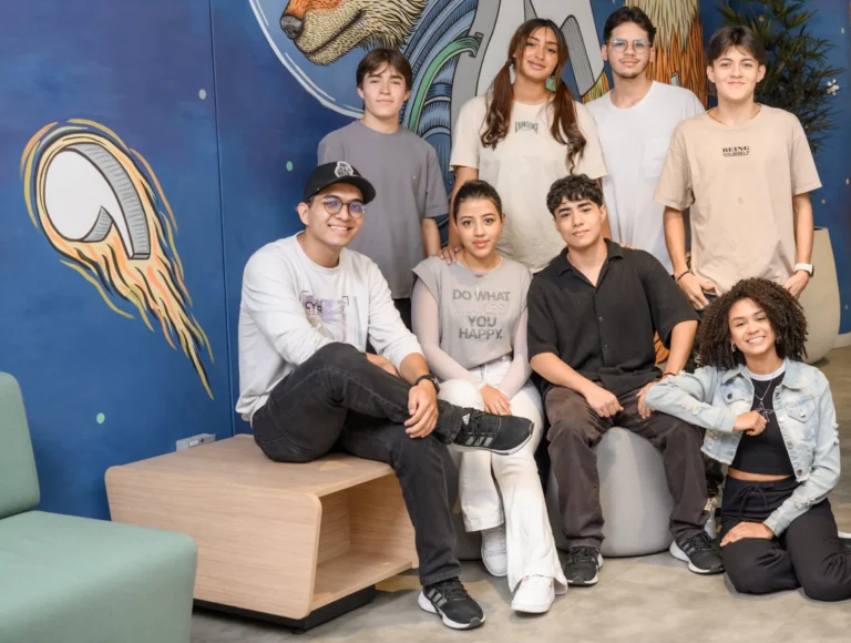 Blackbird Labs powered by Riwi